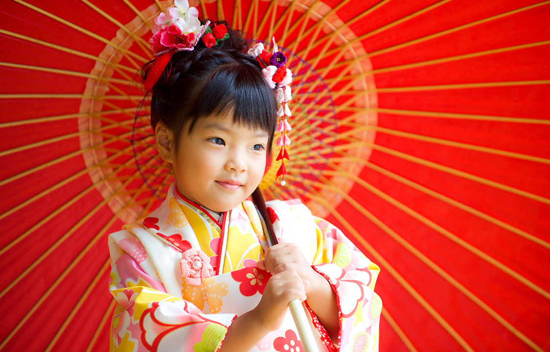 七五三撮影3歳女の子　傘の写真サンプル